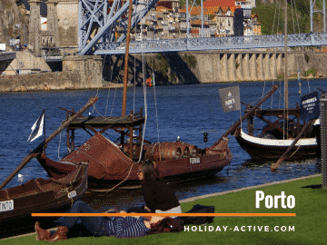 Ao visitar o Porto não deixe de fazer um passeio num barco Rabelo