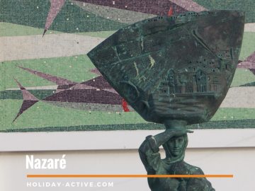 A figura da Peixeira, em homenagem às mulher da Nazaré em o que visitar na Nazaré