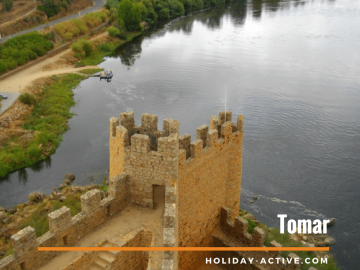 What to visit in Tomar, Portugal. The Almourol castle