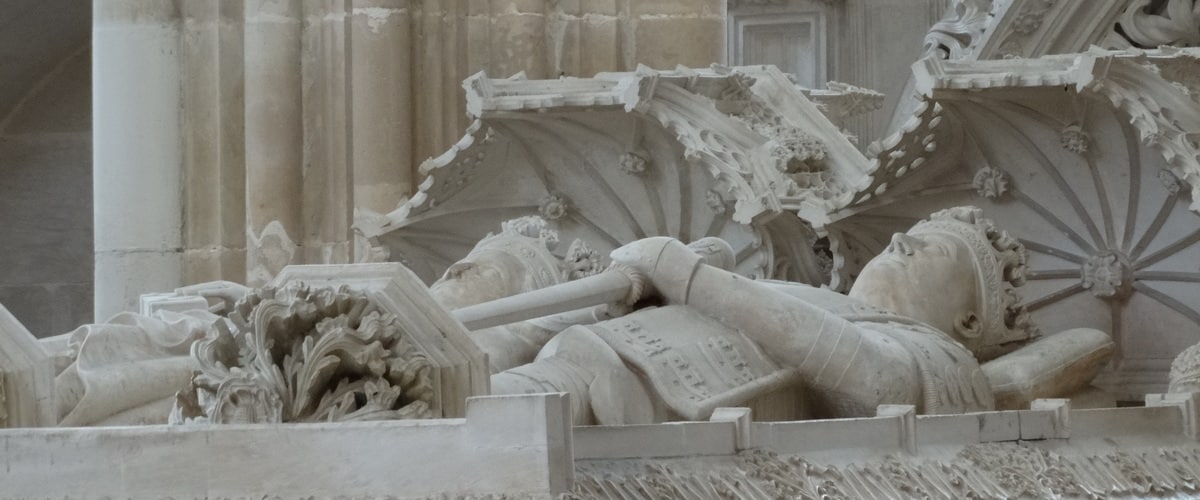 The tomb od D Filipa de Lencastre and D João I in the Monestary of Batalha