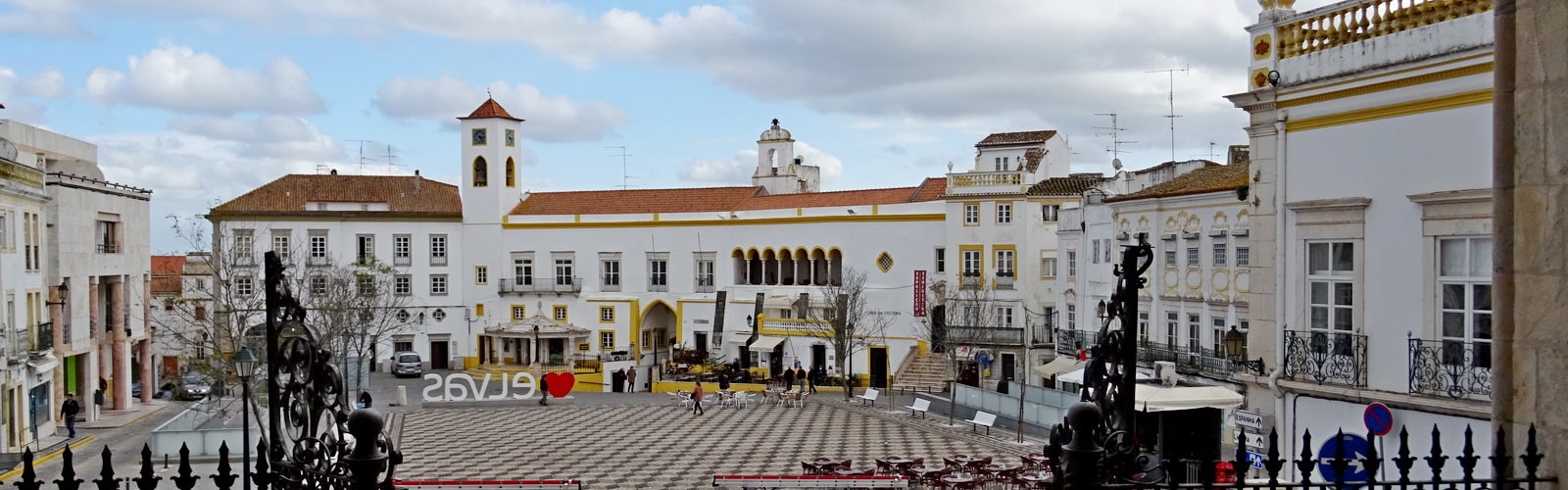 The Praça da República (Square) in the historic center of Elvas