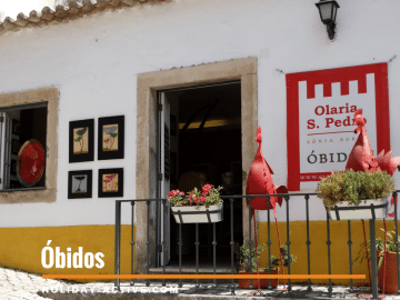 Pormenor da loja de souvenirs na Vila de Óbidos Portugal em O que visitar em Óbidos